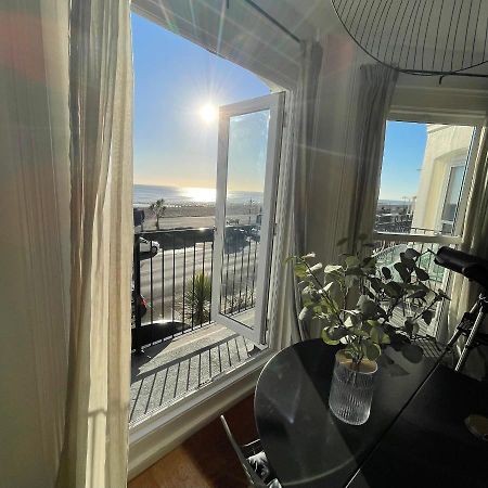 Seaview Flat With Balcony, Spacious 2 Bedroom Worthing Exterior photo